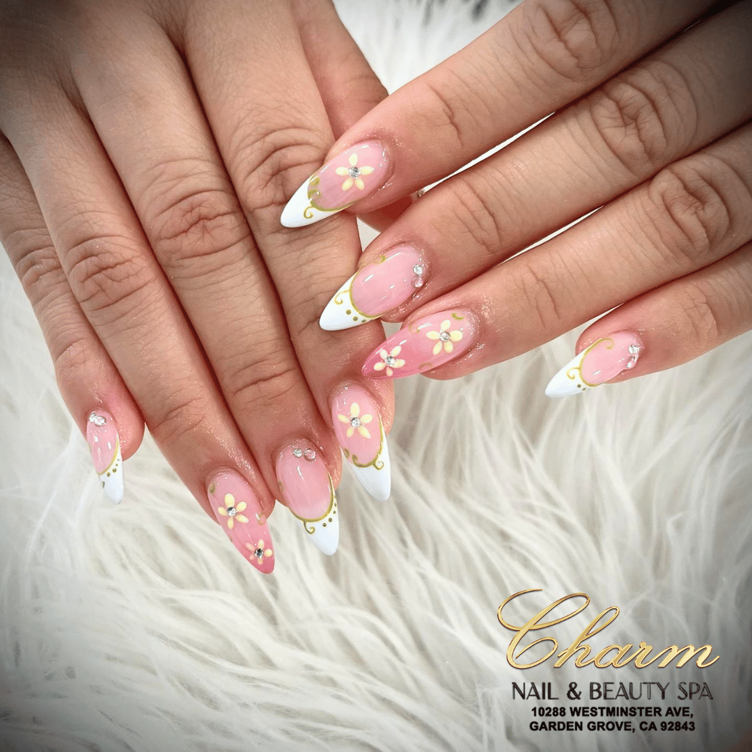 CHARM - Nail & Beauty Spa